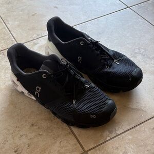 On Running Men's Black and White Athletic Shoes